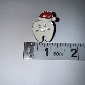 Santa Hat Tooth Dentist Pin Brooch